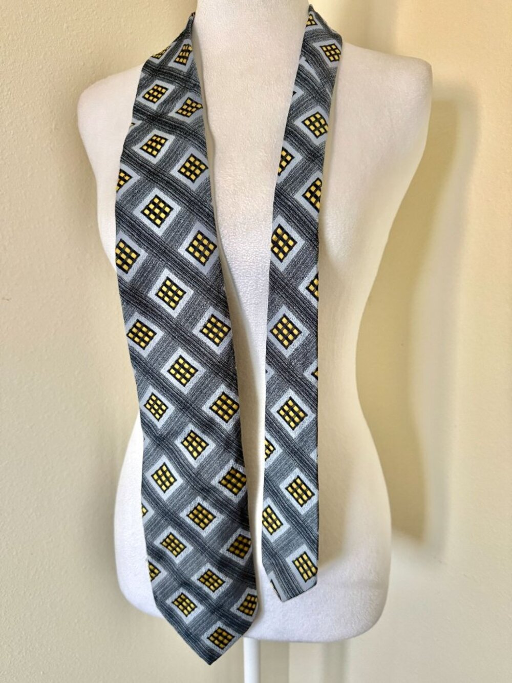 Vintage Mid Century Castle Tie In Gray and Yellow Abstract Print